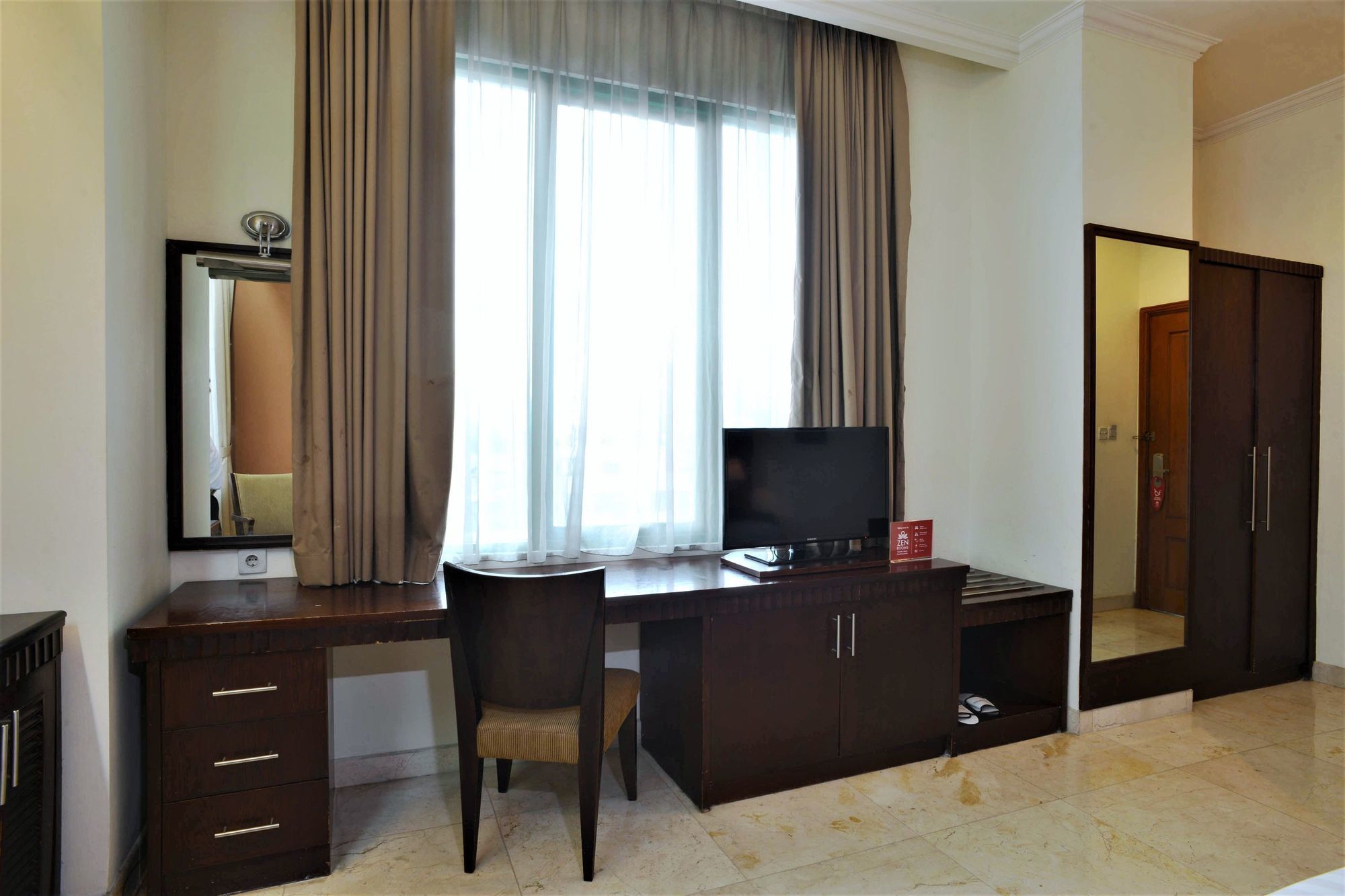 Zen Premium Near Grand Indonesia Mall Jacarta Exterior foto