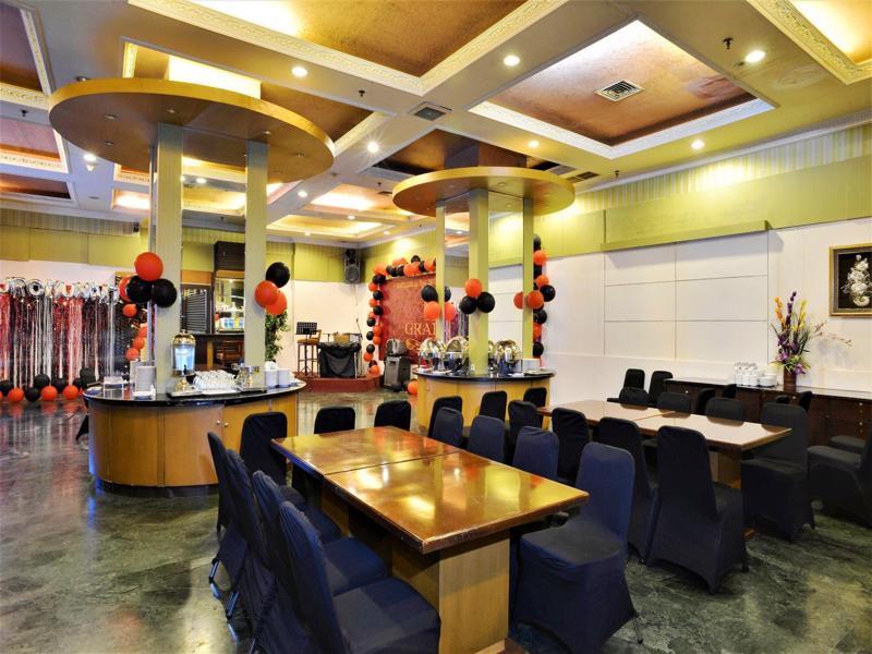 Zen Premium Near Grand Indonesia Mall Jacarta Exterior foto