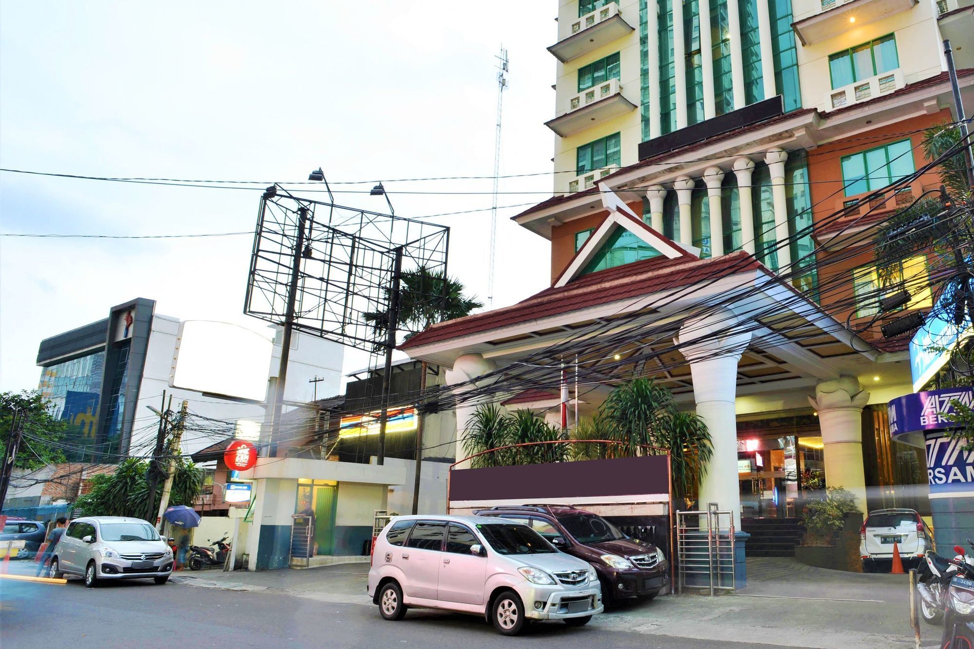Zen Premium Near Grand Indonesia Mall Jacarta Exterior foto